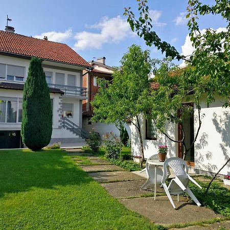 Garden Guesthouse Gjakova Kültér fotó