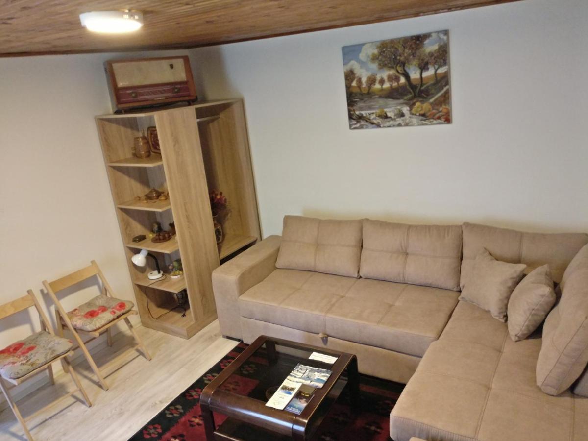 Garden Guesthouse Gjakova Kültér fotó