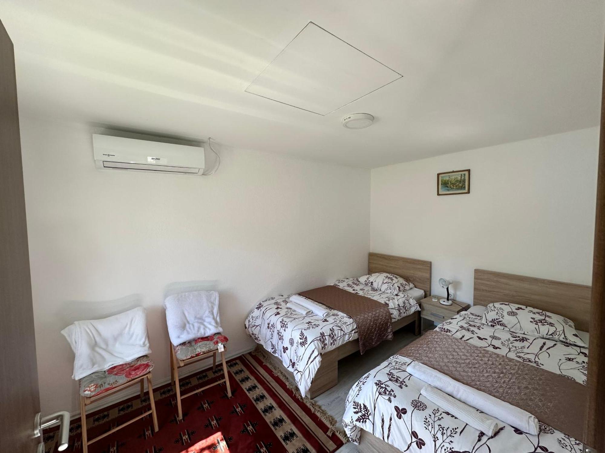 Garden Guesthouse Gjakova Kültér fotó